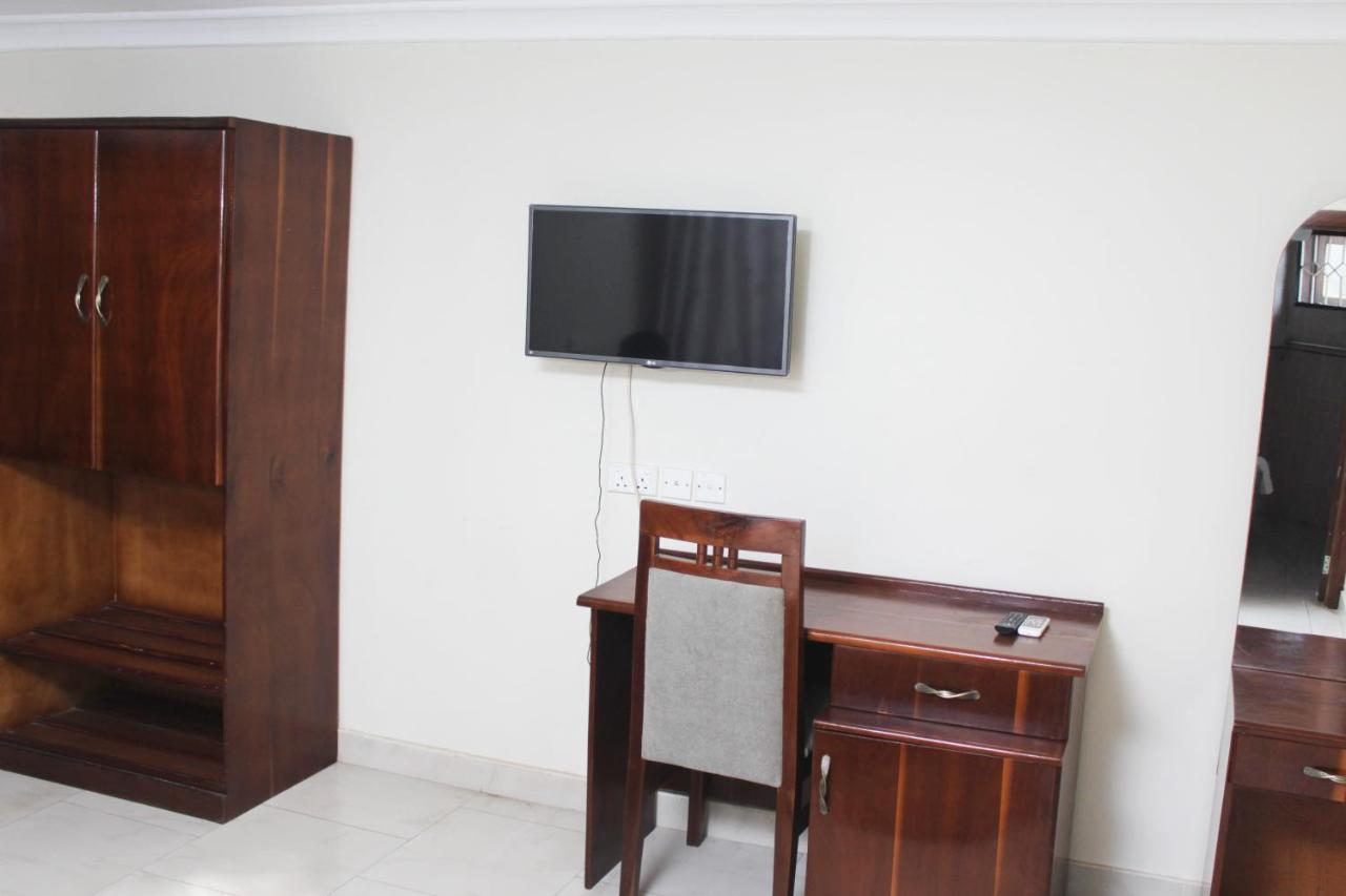 Suus Rahma Guest House & Apartments Accra Exterior photo